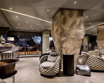 Vitoria Stone Hotel - Evora - Lobby
