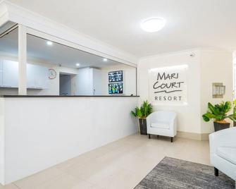 Mari Court Resort - Surfers Paradise - Front desk