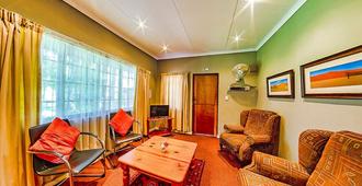 Amper Bo Guesthouse - Pretoria - Sala de estar