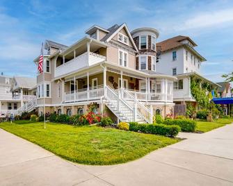 Ocean City Loft-Style Apt, Close to Beaches! - Ocean City - Building