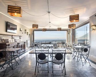 The Life - Marcellina - Restaurant