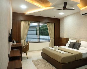 Govind Palace Restaurant and Resort - Omkareshwar - Bedroom