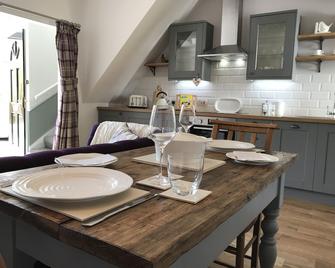 The Cottage - Dunblane - Dining room