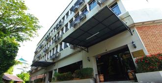 Telang Usan Hotel - Kuching