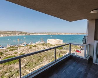 Seaside Escape 2bed With Views! By Homely - Mellieħa - Balkon