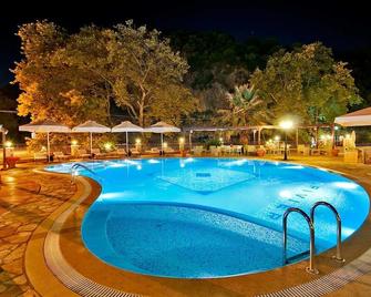 Riviera Perdika Hotel - Perdika - Pool