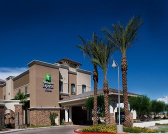 Holiday Inn Express & Suites Phoenix - Glendale Sports Dist - Glendale - Budynek