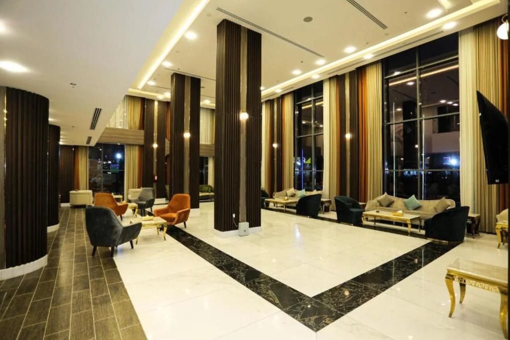Tulip Plaza Hotel