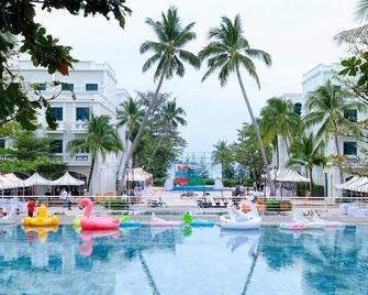 Marina Seaside Boutique Hotel Phu Quoc - Phu Quoc - Πισίνα