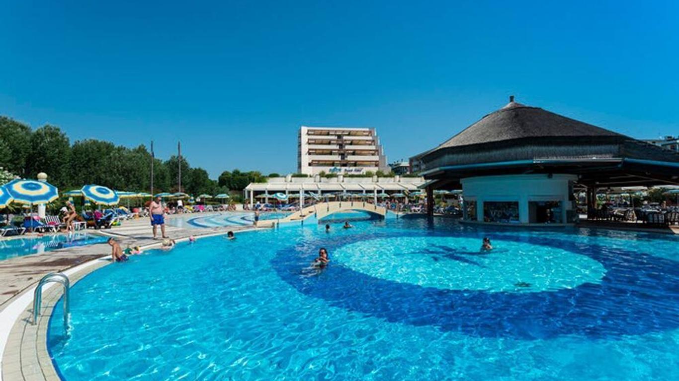Savoy Beach Hotel & Thermal Spa