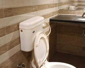 Hotel HV Palace - Bhuj