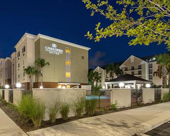 Candlewood Suites Pensacola - University Area - Pensacola - Building
