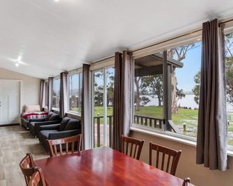 Walpole Rest Point Caravan Park - Walpole - Dining room
