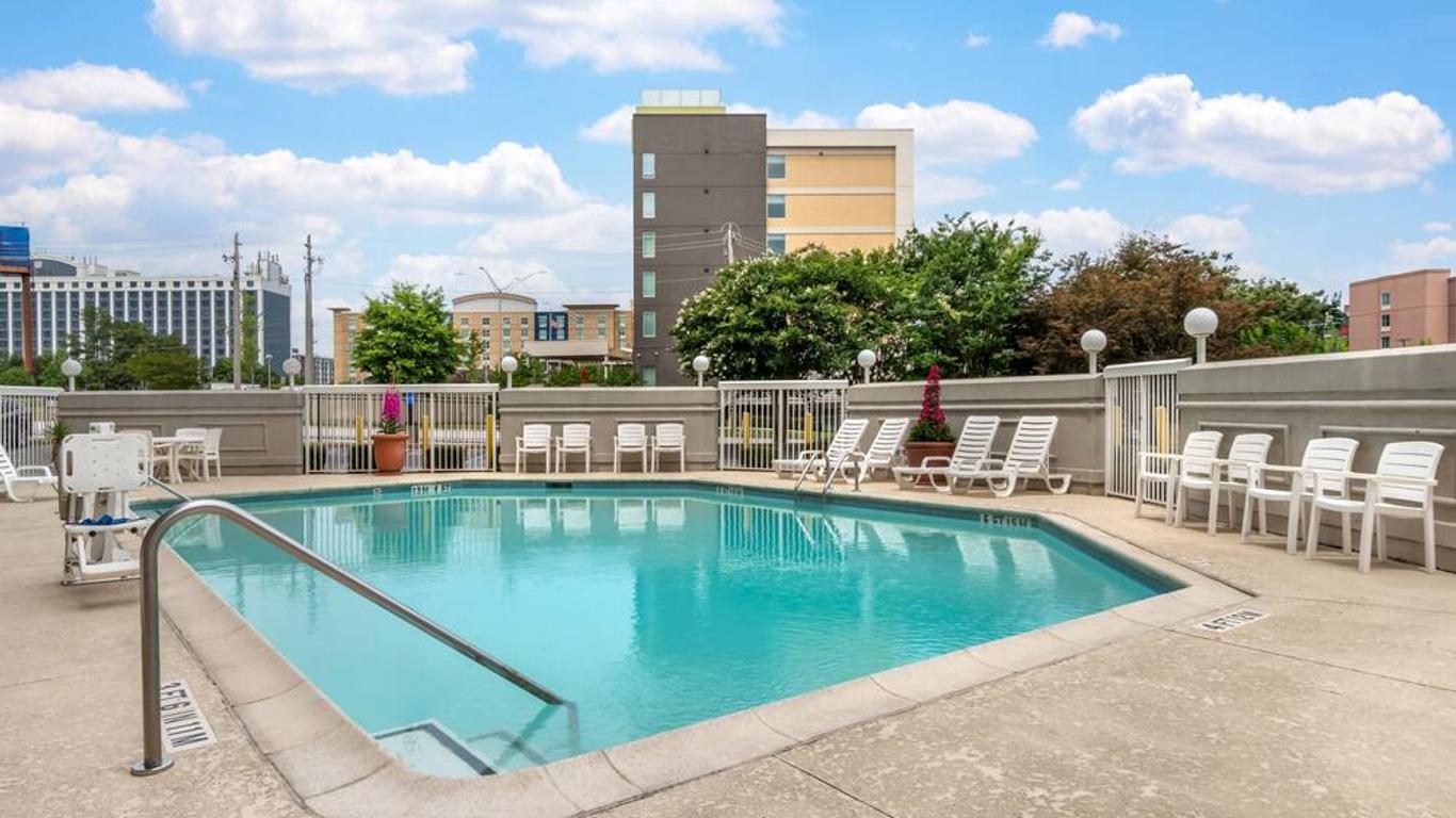 Hampton Inn & Suites Atlanta-Airport North