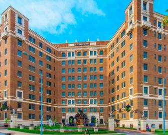 The Raphael Hotel Autograph Collection - Kansas City - Toà nhà