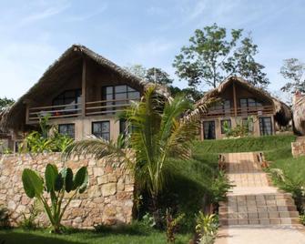 Axkan Palenque - Palenque - Gebäude