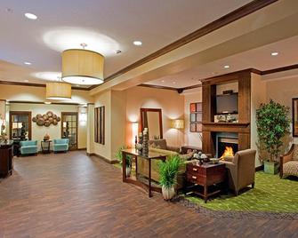 Holiday Inn Express Hotel & Suites Logan, An IHG Hotel - Logan - Lobby