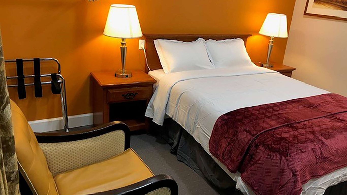 Howard Johnson by Wyndham Ridgecrest, CA