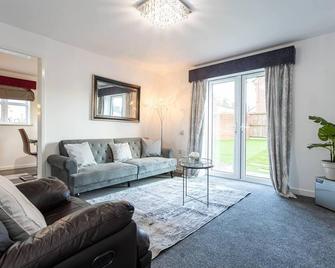 Beautifully designed 3 Bed House - in Manchester - Mánchester - Sala de estar