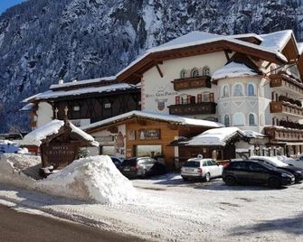 Hotel Gran Paradis - Campitello di Fassa
