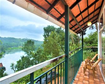 Karlad Lake Resort - Tariyode - Balkon