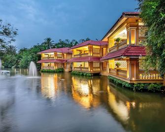 Mayfair Lagoon - Bhubaneswar - Gebouw