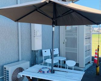 Village Bfh - אומורה - פטיו