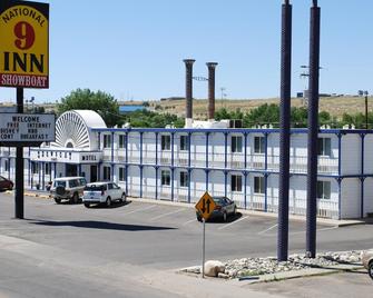 National 9 Inn Showboat - Casper - Building