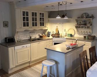 Holiday vacation in Uppland by the lake Siggeforasjön - Uppsala - Küche