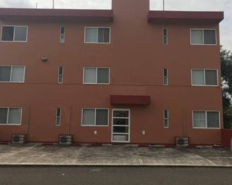 Double bed dep all services / IV - Córdoba - Edificio