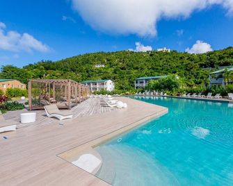 The Blu-Edge - 3-Bedroom Beach Villa • Oceanview + Free Wyndham Resort Access - Parham Town - Pool