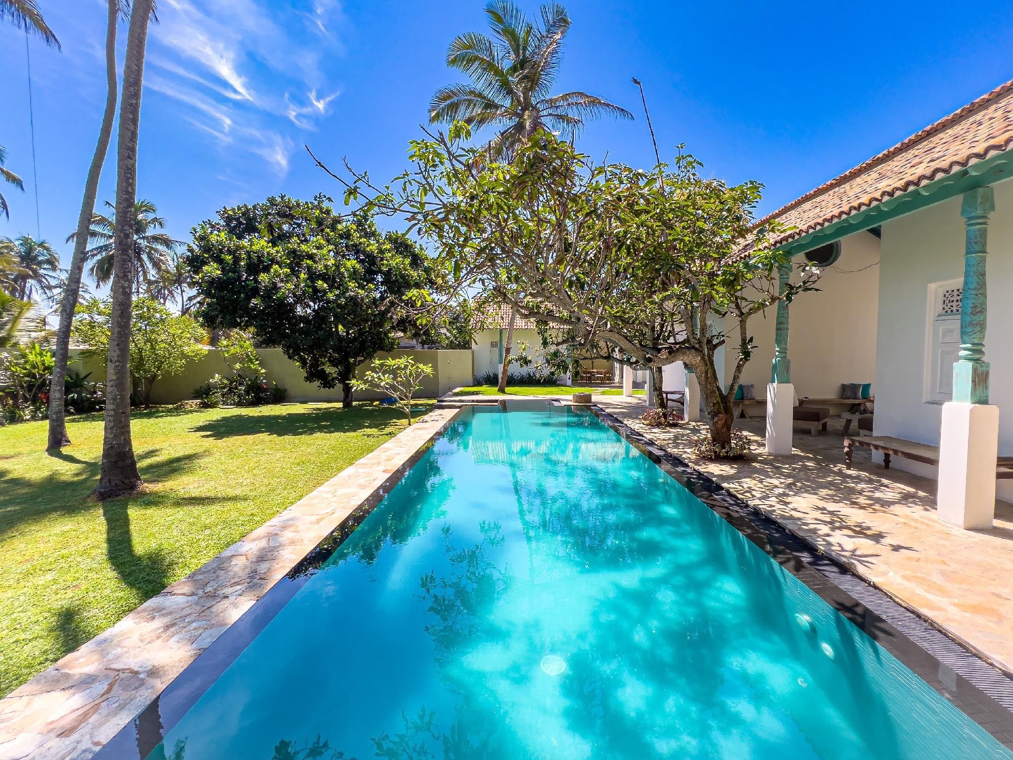 Singhagra Tropical Villa - Katunayake - Басейн