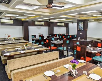 Hotel Tulsi Residency - Bhuj - Restaurante