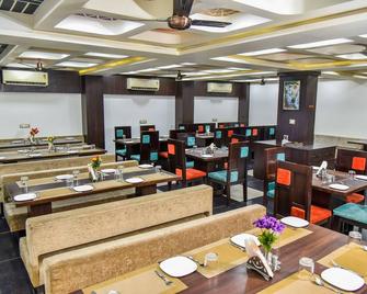 Hotel Tulsi Residency - Bhuj - Restaurante