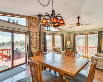 Fairplay Cabin with Mtn View about 4 Mi to Platte River! - Fairplay - Dining room