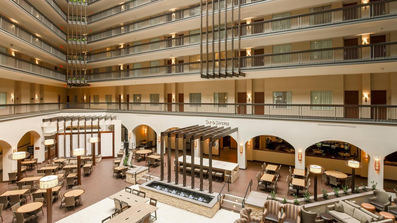 Embassy Suites by Hilton Dallas Love Field