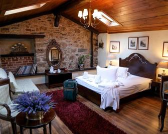 Boutique Hotel Palea Poli - Naousa - Bedroom