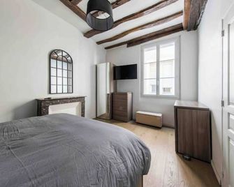 Angers Hyper Centre - Rue St Laud, 2min Ralliement - Angers - Bedroom