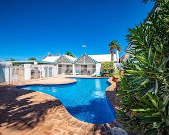 Waterfront Apartment 2 - Kalbarri Wa - Kalbarri - Pool