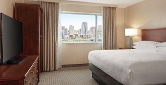 Embassy Suites by Hilton Cincinnati RiverCenter - Covington