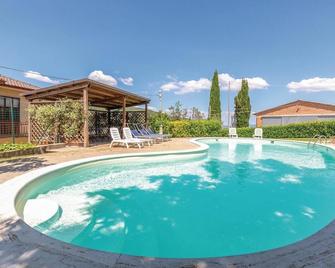 Beautiful Apartment - Giano dell'Umbria - Piscina