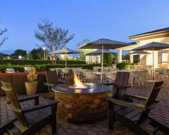 Hilton Garden Inn Riverhead - Riverhead - Patio