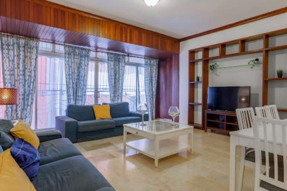 Apartment in Piantini Sleeps 12 - Santo Domingo - Living room