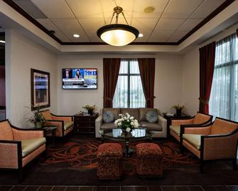Hampton Inn by Hilton Napanee - Napanee - Lounge