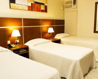 Hotel Benidorm Panama - Panama Stadt - Schlafzimmer