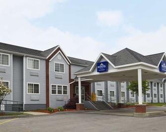 Microtel Inn & Suites by Wyndham Baldwinsville/Syracuse - Baldwinsville - Building