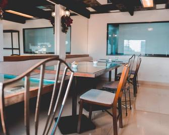 Amaris Bed & Breakfast - Lapu-Lapu City - Dining room