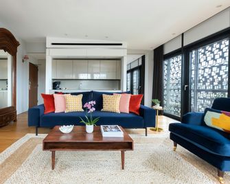 Town Hall Hotel - Shoreditch - London - Living room