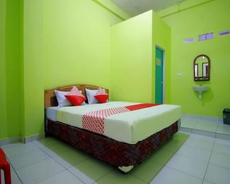 OYO 2585 Sherren Guest House - Lubuklinggau - Habitación