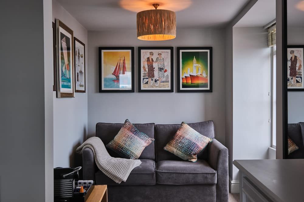 The Seagate - Bideford - Living room